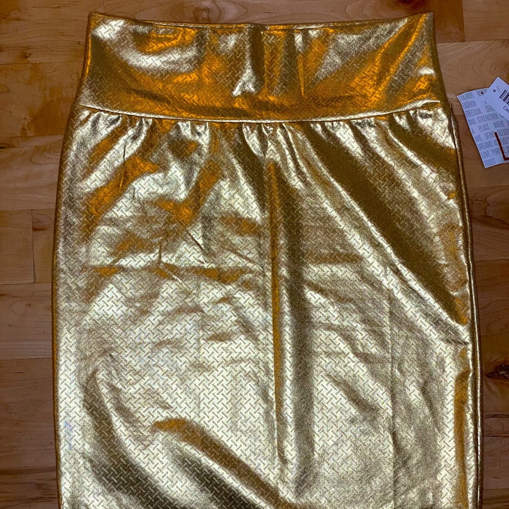 NWT LulaRoe Elegant Cassie